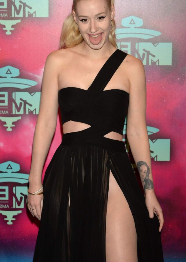 Iggy Azalea - Bitchy Australian Singer in Sexy Outfit at MTV EMA 5 of 18 pics
