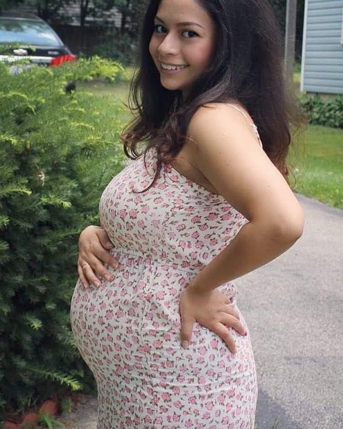 Pregnant Milf Picture