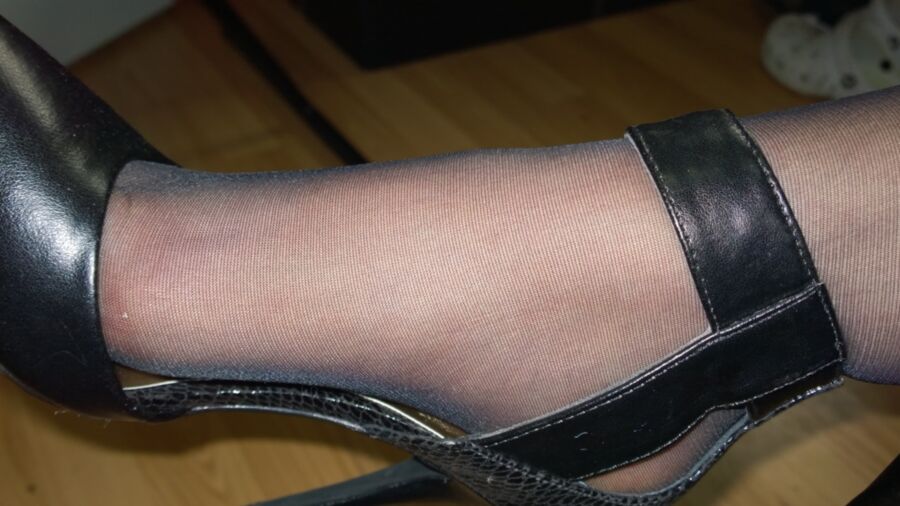 High heels pantyhose shoes 8 of 9 pics