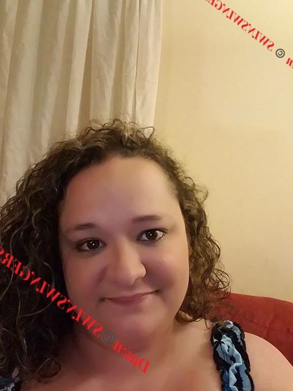 Dawn T. Evansville IN. Uber driver and Tropicana dealer 10 of 29 pics