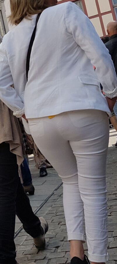 Mature See Trough, white thong white pants (candid) 8 of 14 pics