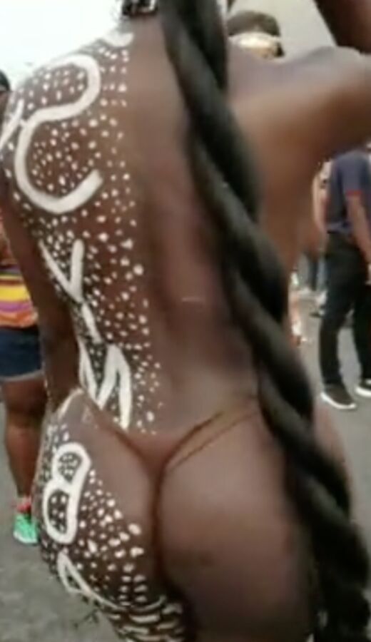 CARNIVAL TITS AND ASS 7 of 47 pics