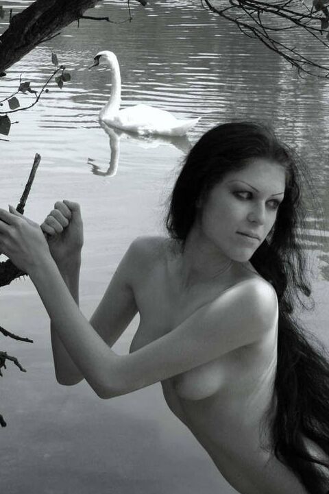 Nudes in Nature 10 of 85 pics