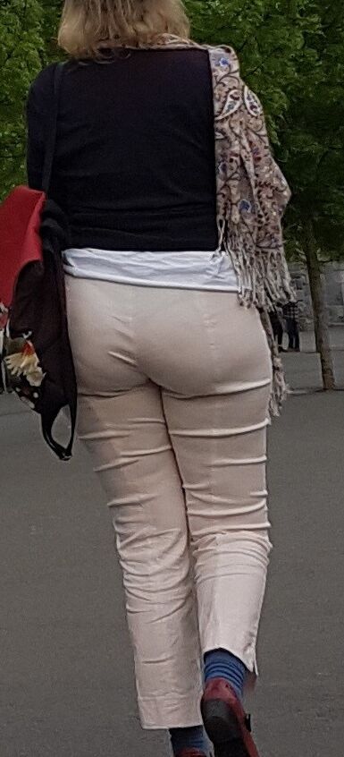 Lovely Granny See Trough Thong (candid) 23 of 37 pics