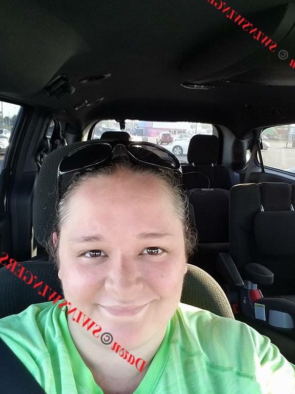 Dawn T. Evansville IN. Uber driver and Tropicana dealer 4 of 29 pics