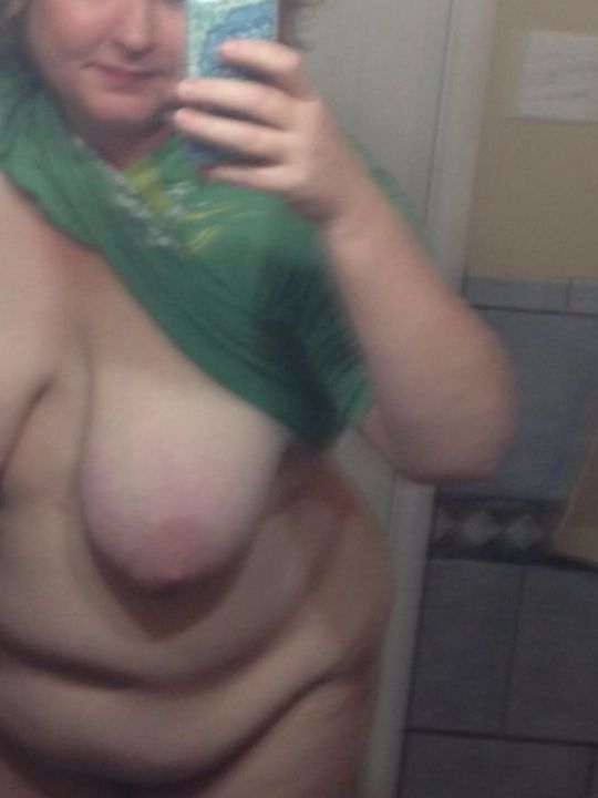 Pretty bbw milf with asymmetric boobs 23 of 31 pics