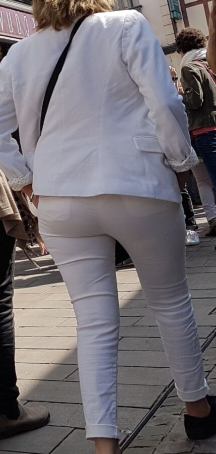 Mature See Trough, white thong white pants (candid) 5 of 14 pics
