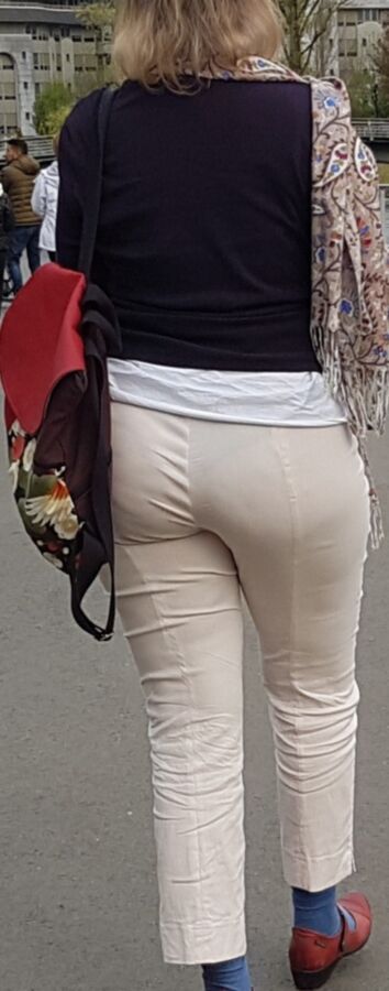 Lovely Granny See Trough Thong (candid) 17 of 37 pics