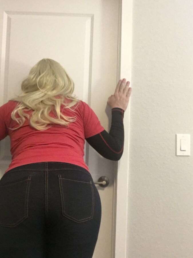 Me, another round of Big Booty Blonde Bimbo pics 3 of 11 pics