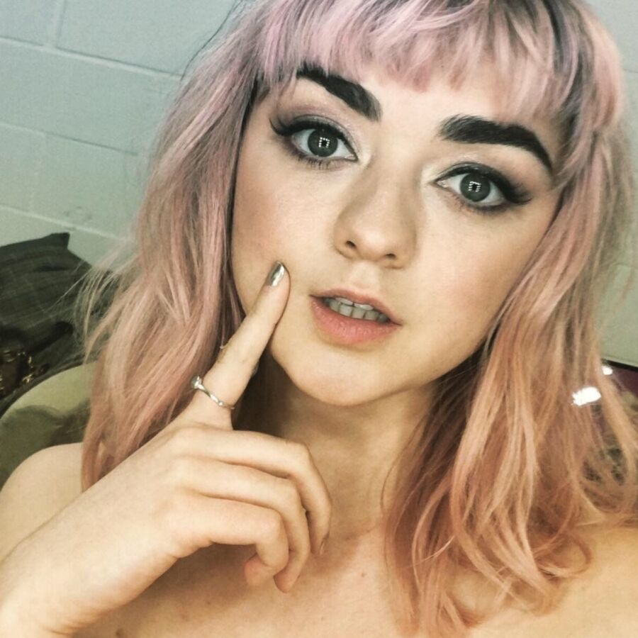 Maisie Williams is underrated af 5 of 21 pics