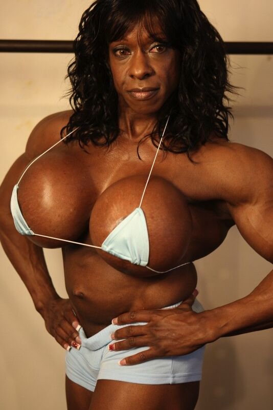 Ebony Female Bodybuilders - Yvette Bova - Big in the Gym 21 of 114 pics