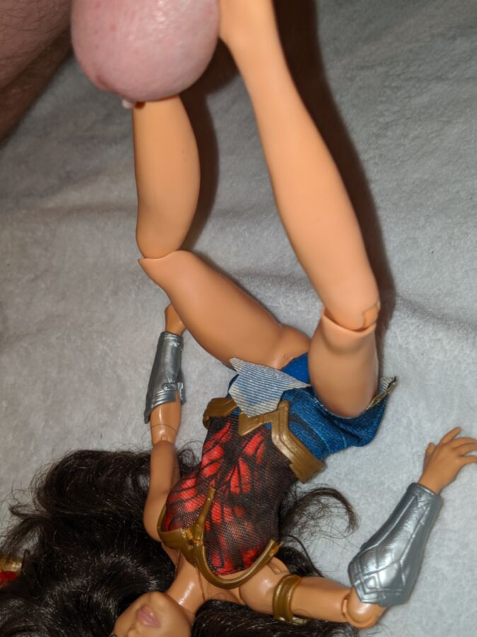 Toy doll Wonder Woman 2 of 10 pics