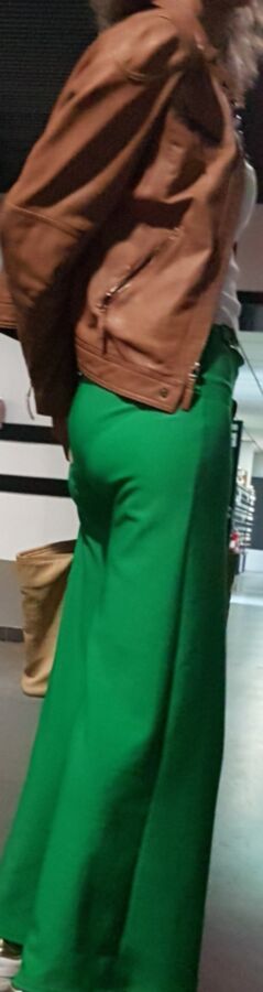 Fatima B. English teacher - green pants VPL (candid) 9 of 12 pics