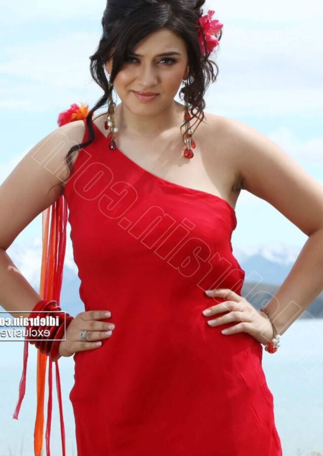 Hansika Motwani- Beautiful Indian Celeb Poses in Sexy Red Outfit 12 of 93 pics