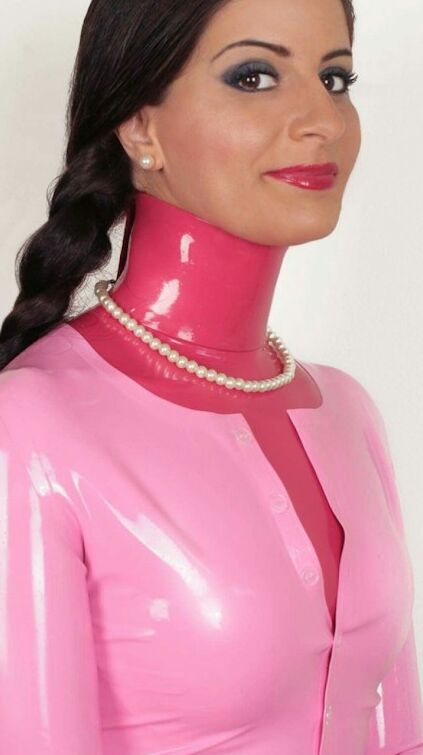 Viktoria Leighton - Everyday Latex Fashions 5 of 26 pics