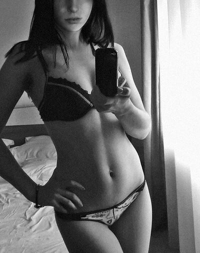 Kalindra Chan (tumblr porn archives) 4 of 32 pics