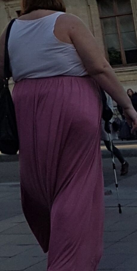 VTL - Obese Mature with pink skirt (candid) 20 of 37 pics