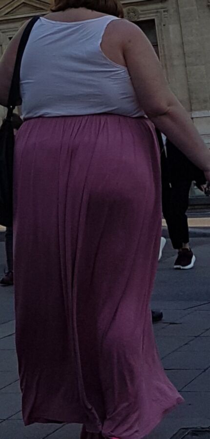 VTL - Obese Mature with pink skirt (candid) 21 of 37 pics