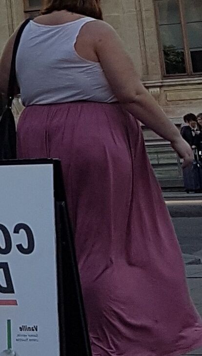 VTL - Obese Mature with pink skirt (candid) 19 of 37 pics