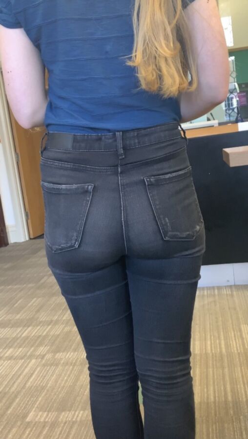 UK petite ass blonde in jeans 16 of 26 pics