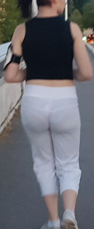 Hot Jogger with nice see trough panties (candid) 9 of 12 pics