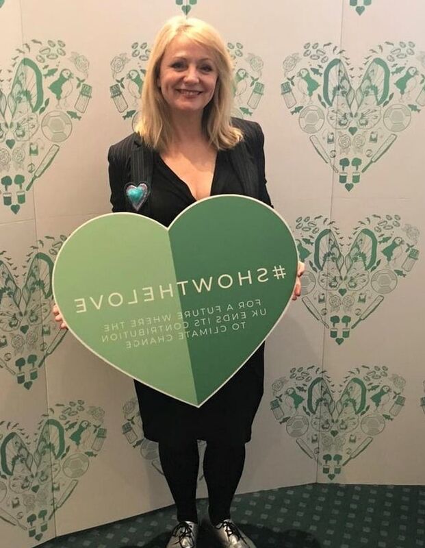 Tracy Brabin, UK Actress & Politician 10 of 24 pics