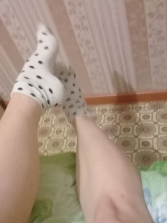 Smelly socks and sweet legs of lovely girls 13 of 100 pics