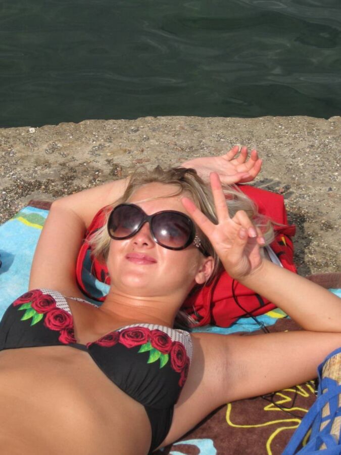 Tanned Russian Amateur - NN On Beach 8 of 12 pics
