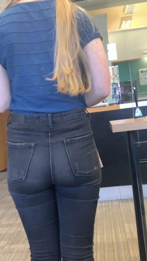 UK petite ass blonde in jeans 19 of 26 pics