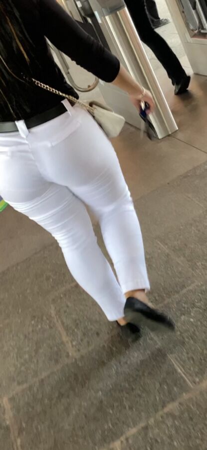 Jeans Ass 16 of 90 pics