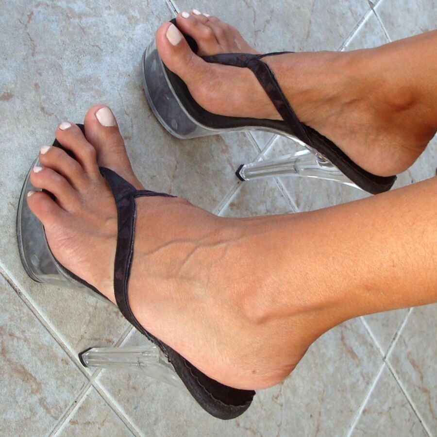 ZAIRA - Clear High Heel Platform Thongs 9 of 12 pics