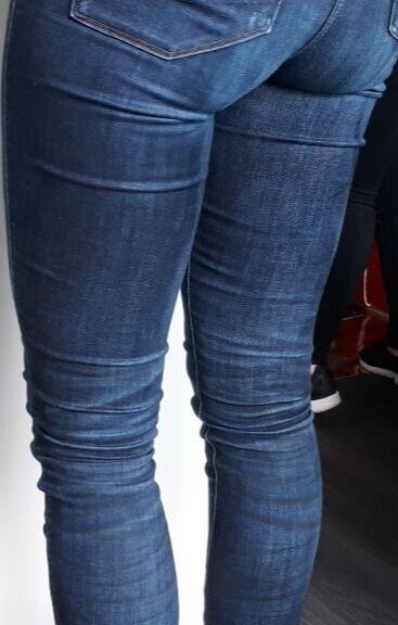 skinny jeans :-p 2 of 14 pics