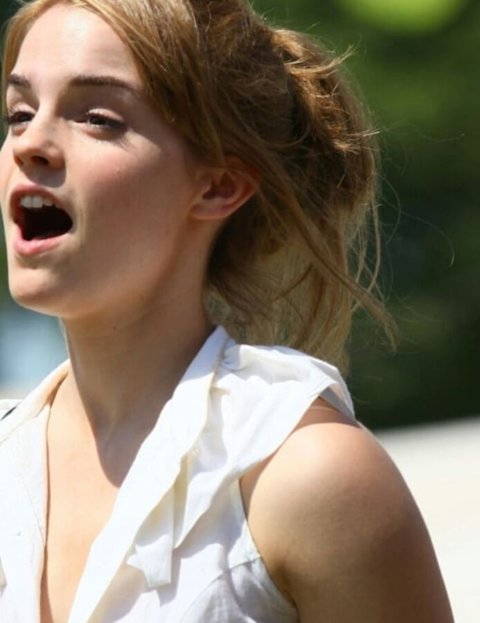 Emma Watson 8 of 20 pics