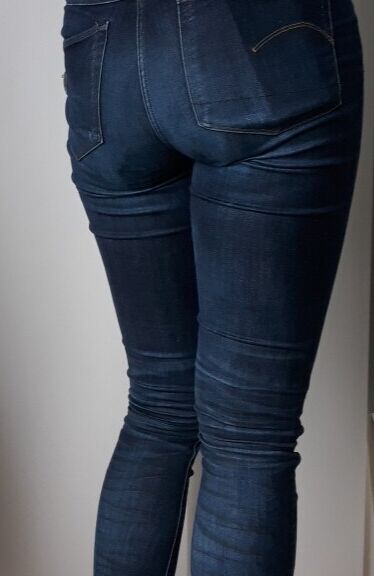 skinny jeans :-p 6 of 14 pics