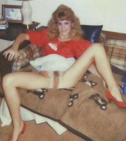 Retro Ripe - Polaroid Princesses 18 of 68 pics