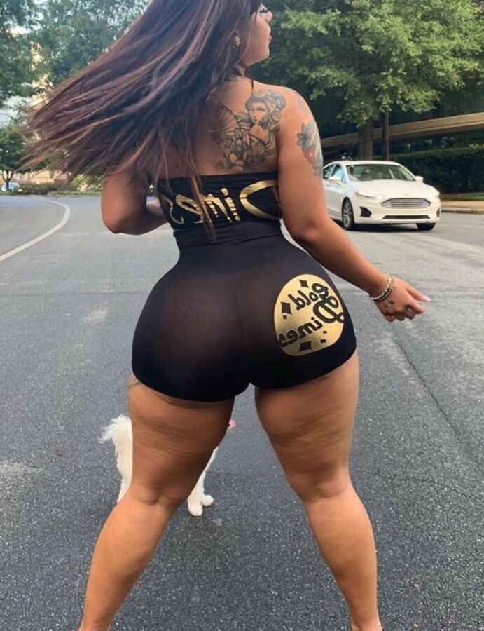 PHAT ASS GHETTO MAMA  10 of 33 pics