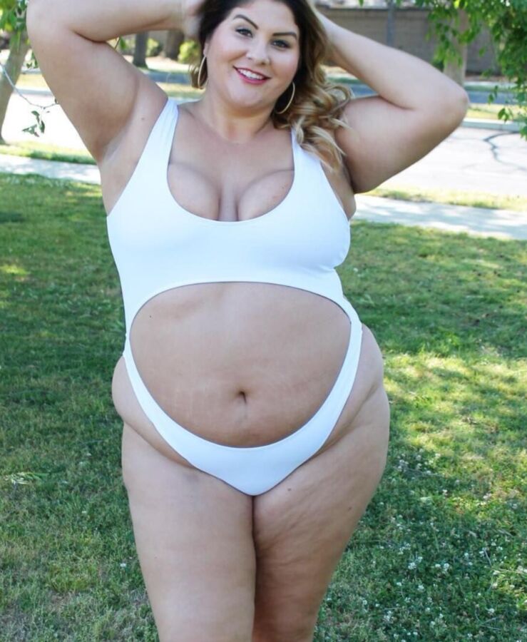 Britnee Rochelle - Plus Size Instagram Model 10 of 22 pics
