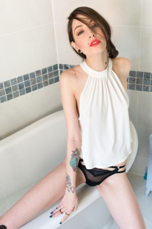 Suicide Girls - MissFernandez - Clarity 11 of 57 pics