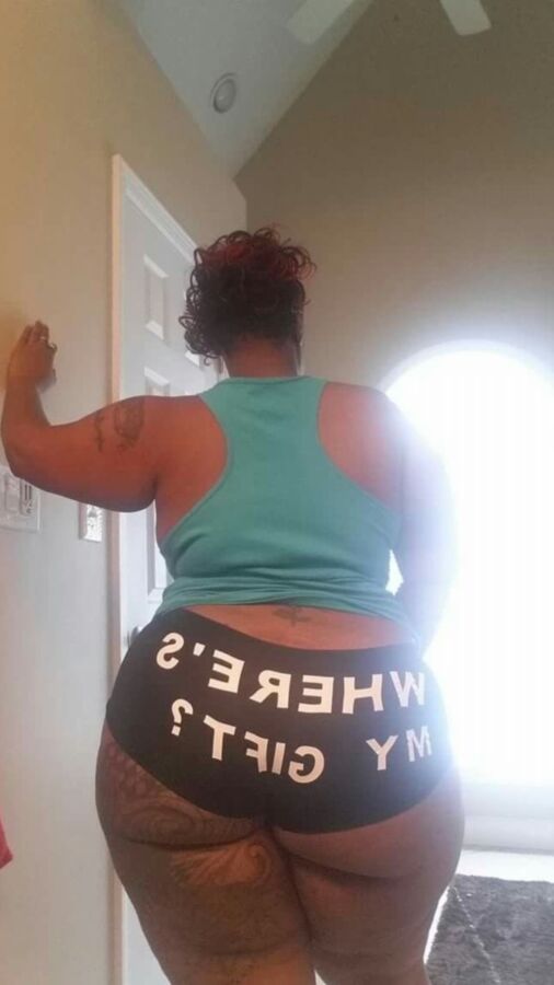 PHAT ASS GHETTO MAMA  2 of 33 pics