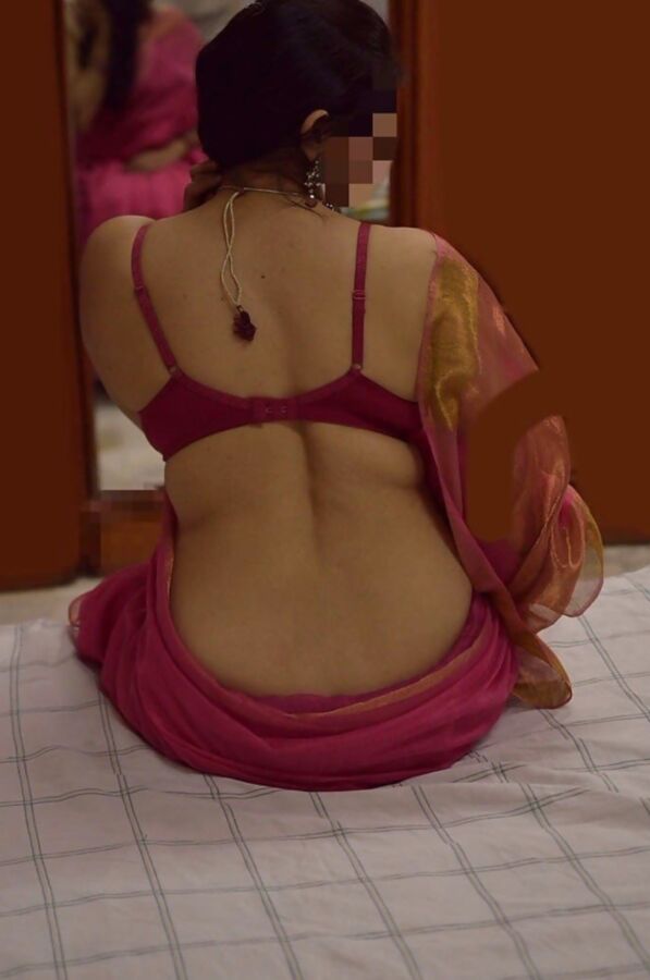 desi indian escort girl riya exposed 5 of 11 pics