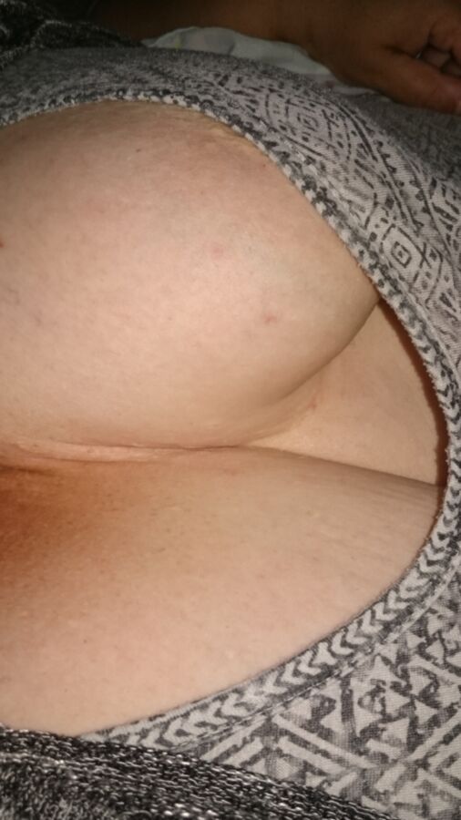 more of my tits 1 of 5 pics