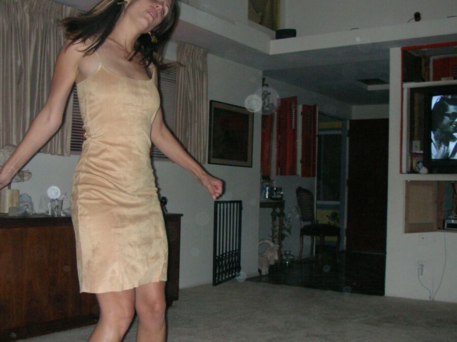 Dancing GF 3 of 25 pics