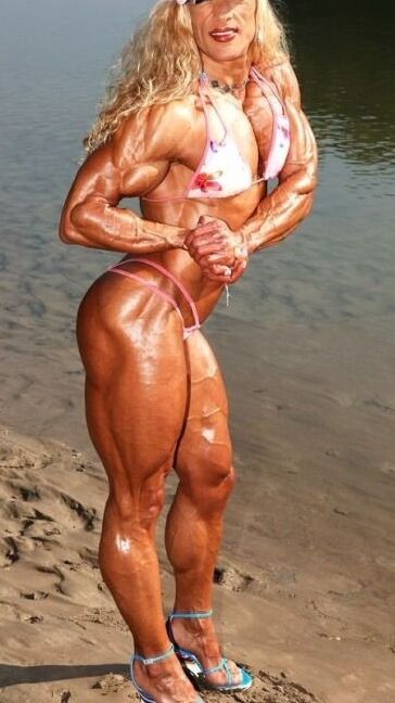Eulalia Santos! Ripped Massive Muscular Latina! 12 of 48 pics