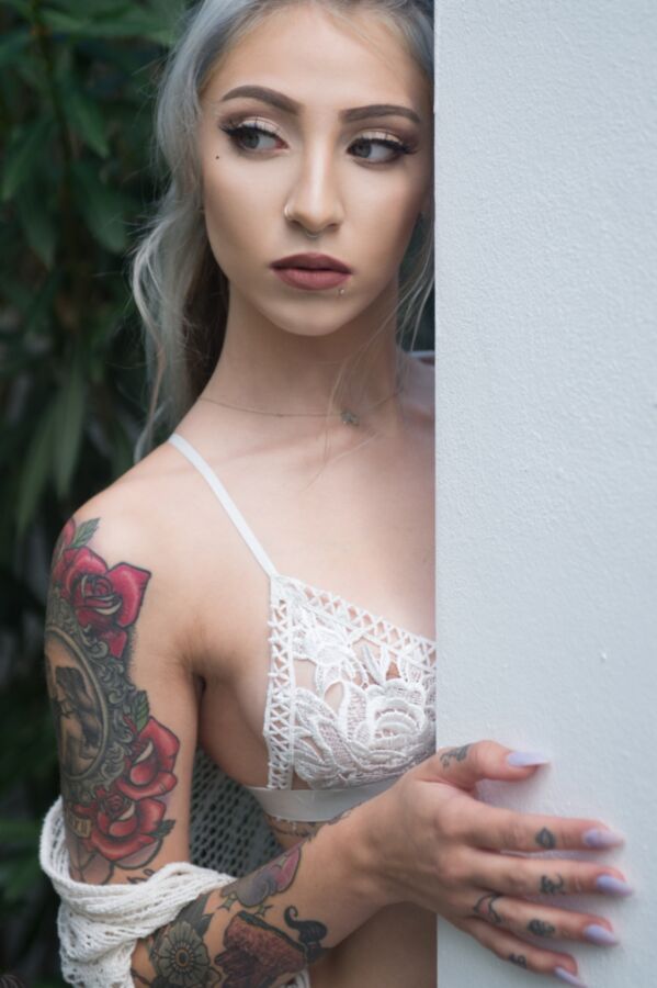 Suicide Girls - Ivory - White Pony 5 of 51 pics