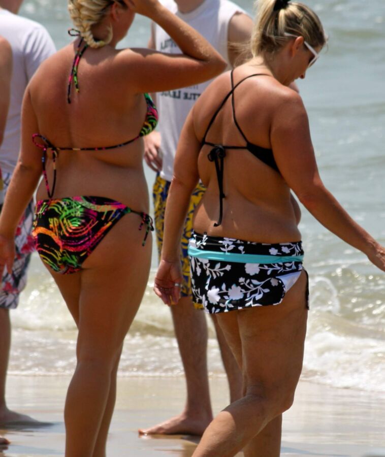 blonde BBW beach bikini 5 of 16 pics