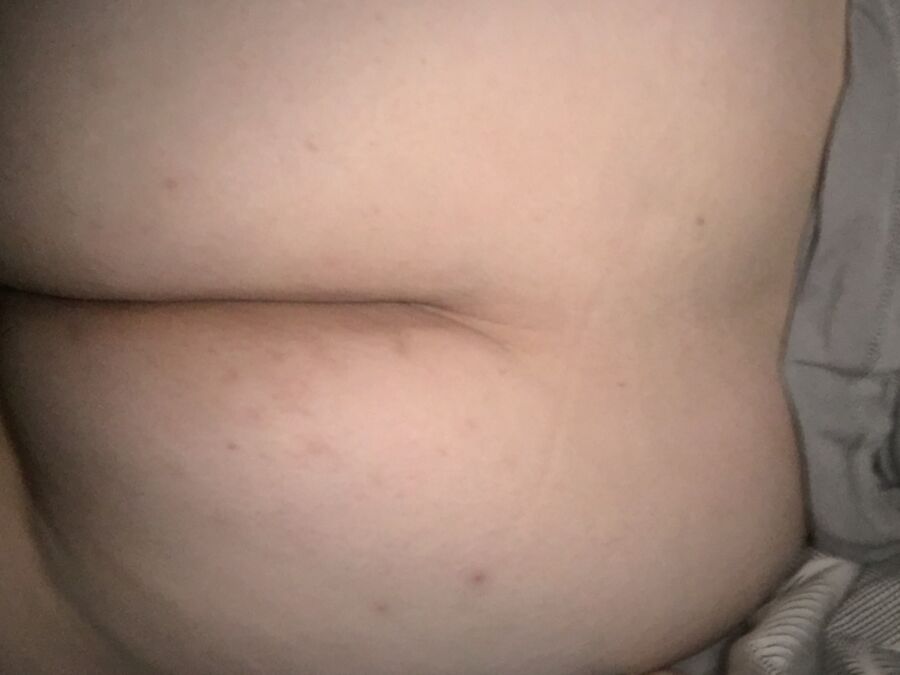 Chubby Fuckpig Huge Ass n Belly Wank Material 3 of 5 pics