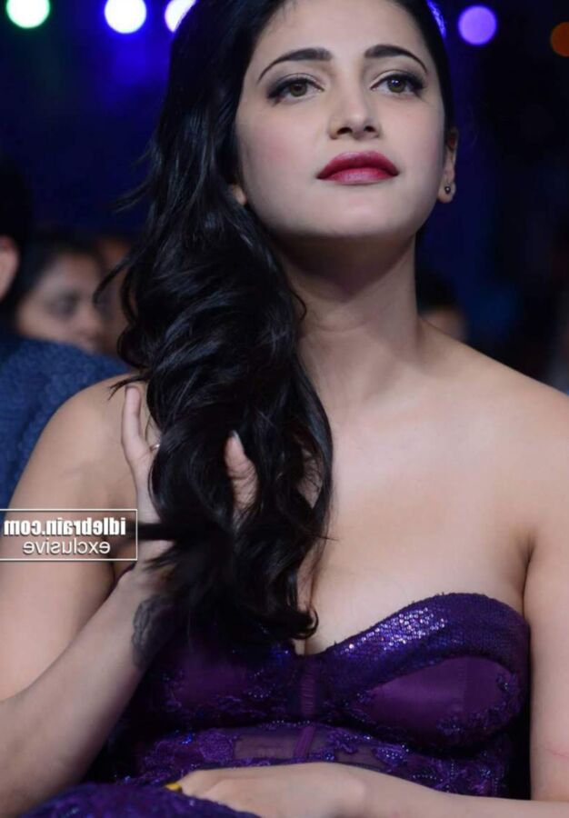 Shruti Haasan- Gorgeous Indian Diva Stunning in Hot Purple Dress 11 of 169 pics