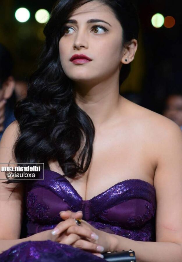 Shruti Haasan- Gorgeous Indian Diva Stunning in Hot Purple Dress 15 of 169 pics