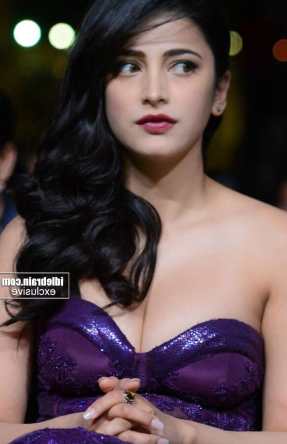 Shruti Haasan- Gorgeous Indian Diva Stunning in Hot Purple Dress 19 of 169 pics