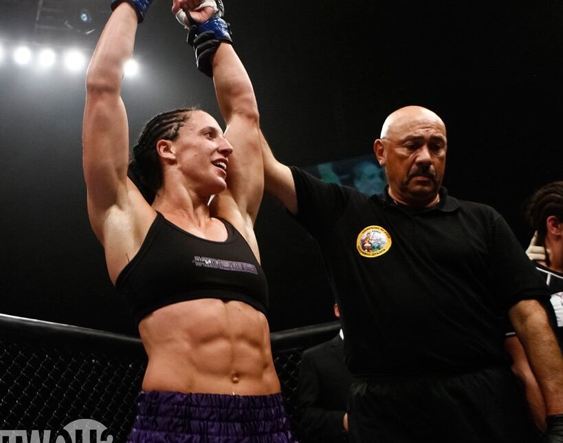 BELLATOR MMA featherweight champion JULIA "The Jewel" BUDD 6 of 21 pics